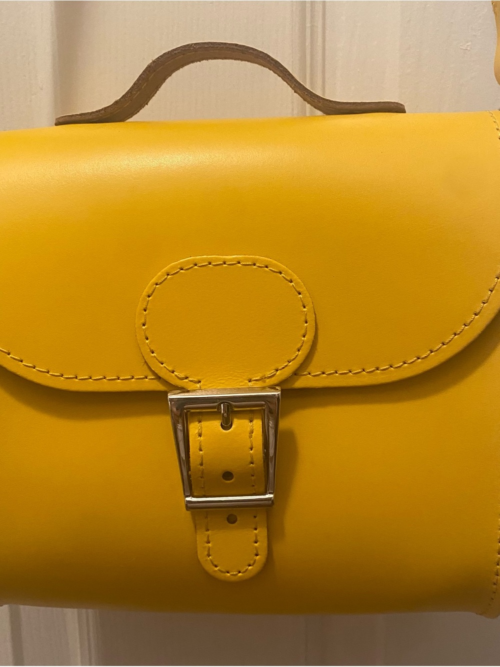 NWOT Brit-Stitch Yellow Leather Shoulder Satchel